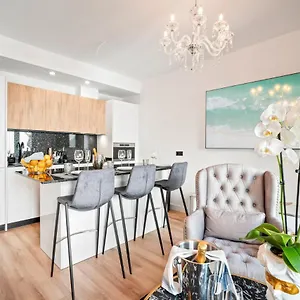 Puerto Banus Luxurious In The Heart Of The Port , Marbella Spain